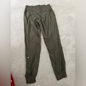 Lululemon dance studio jogger size 6 army green